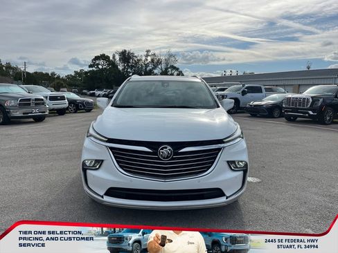 Used 2023 Buick Enclave Premium w/ Experience Buick Package image 3