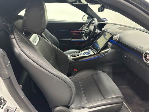 Used 2022 Mercedes-Benz SL 55 AMG 4MATIC image 32