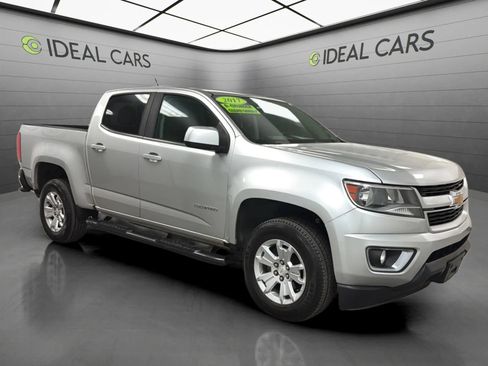 Used 2017 Chevrolet Colorado LT w/ LT Convenience Package RWD image 3
