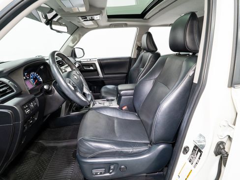 Used 2018 Toyota 4Runner Limited image 15