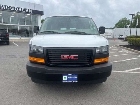 New 2026 GMC Savana 3500 w/ Driver Convenience Package RWD image 10