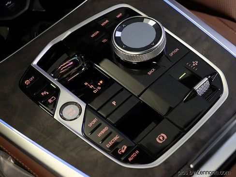 New 2026 BMW X5 xDrive50e w/ Executive Package image 27