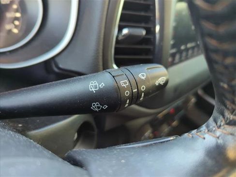 Used 2020 Jeep Compass Latitude w/ Cold Weather Group image 17