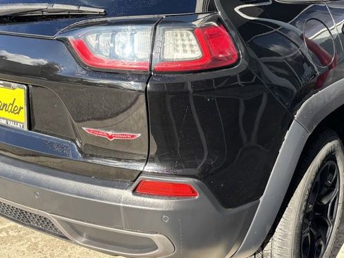 Used 2020 Jeep Cherokee Trailhawk w/ Comfort/Convenience Group image 7