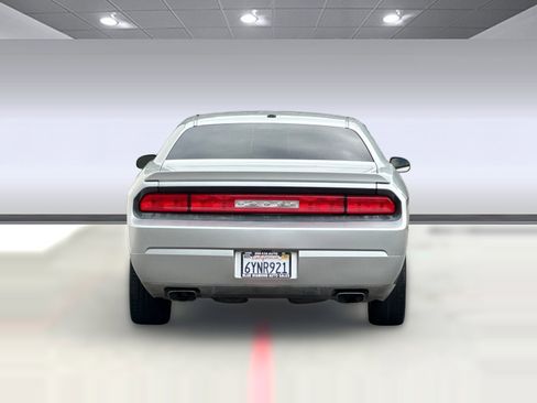 Used 2009 Dodge Challenger R/T image 9