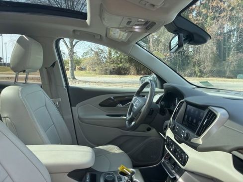 Used 2020 GMC Terrain Denali w/ Denali Premium Package image 24