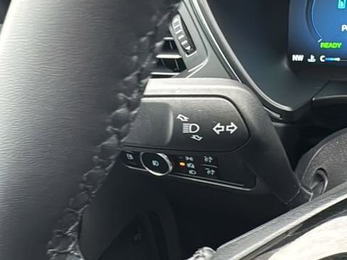 Certified 2024 Ford Escape SE w/ PHEV Premium Package image 17