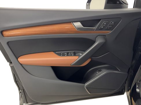 Used 2022 Audi Q5 2.0T Premium w/ Convenience Package image 14