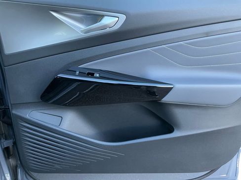 New 2026 Volkswagen ID.4 Pro S image 16