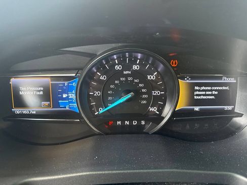 Used 2016 Ford Explorer XLT w/ Equipment Group 202A AWD/4WD image 23