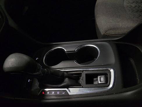 Used 2023 Chevrolet Equinox LT w/ Driver Convenience Package image 26