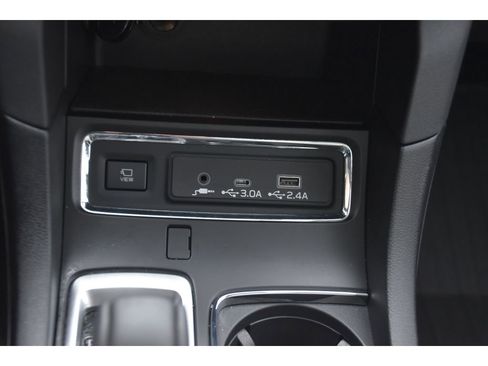 Used 2024 Subaru Ascent Limited w/ Technology Package image 39