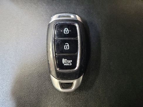 Used 2020 Hyundai Santa Fe SEL image 32