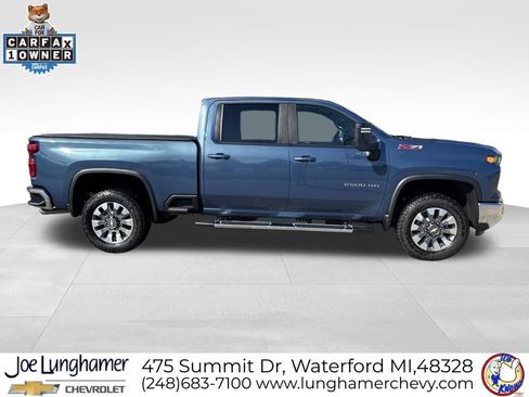Used 2025 Chevrolet Silverado 2500 LT w/ All Star Edition AWD/4WD image 2