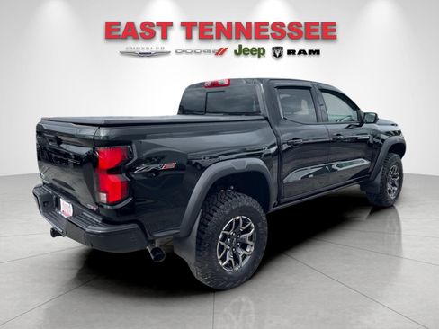 Used 2025 Chevrolet Colorado ZR2 w/ Technology Package AWD/4WD image 3
