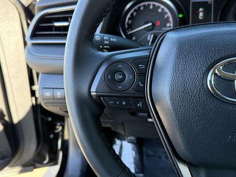 Used 2024 Toyota Camry SE image 20