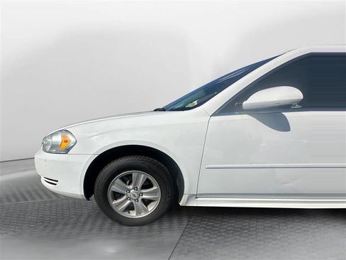 Used 2016 Chevrolet Impala Limited LS image 14