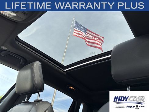 Used 2022 Jeep Compass High Altitude AWD/4WD image 17