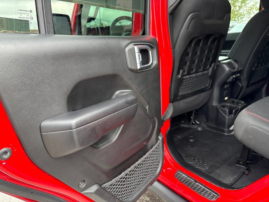 Used 2021 Jeep Wrangler Unlimited Rubicon AWD/4WD image 15