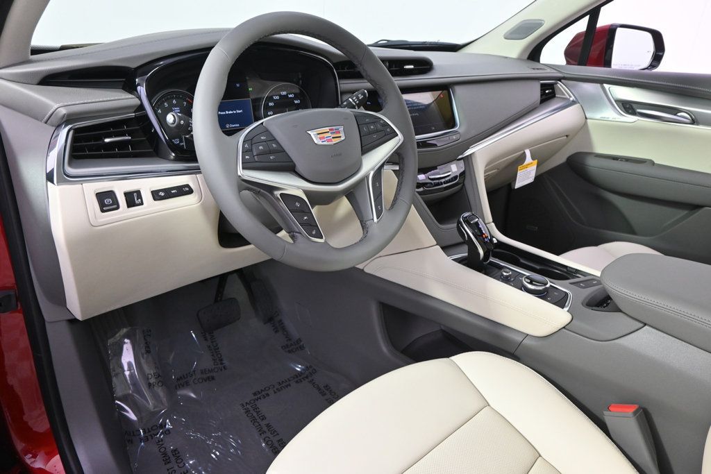 New 2026 Cadillac XT5 Premium Luxury w/ Driver Assist Package AWD/4WD image 11