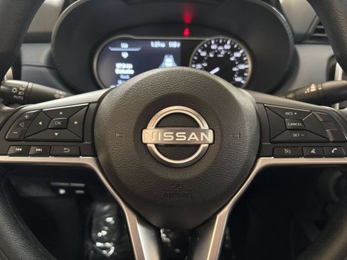 Used 2025 Nissan Versa SV FWD image 25