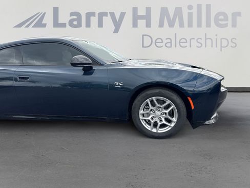 New 2025 Dodge Charger R/T w/ Quick Order Package 25M R/T image 15