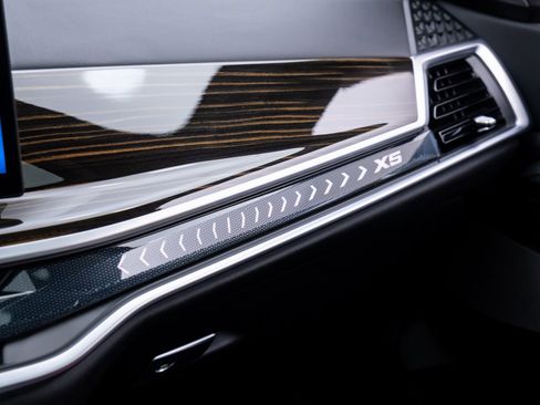 Certified 2025 BMW X5 xDrive50e image 30