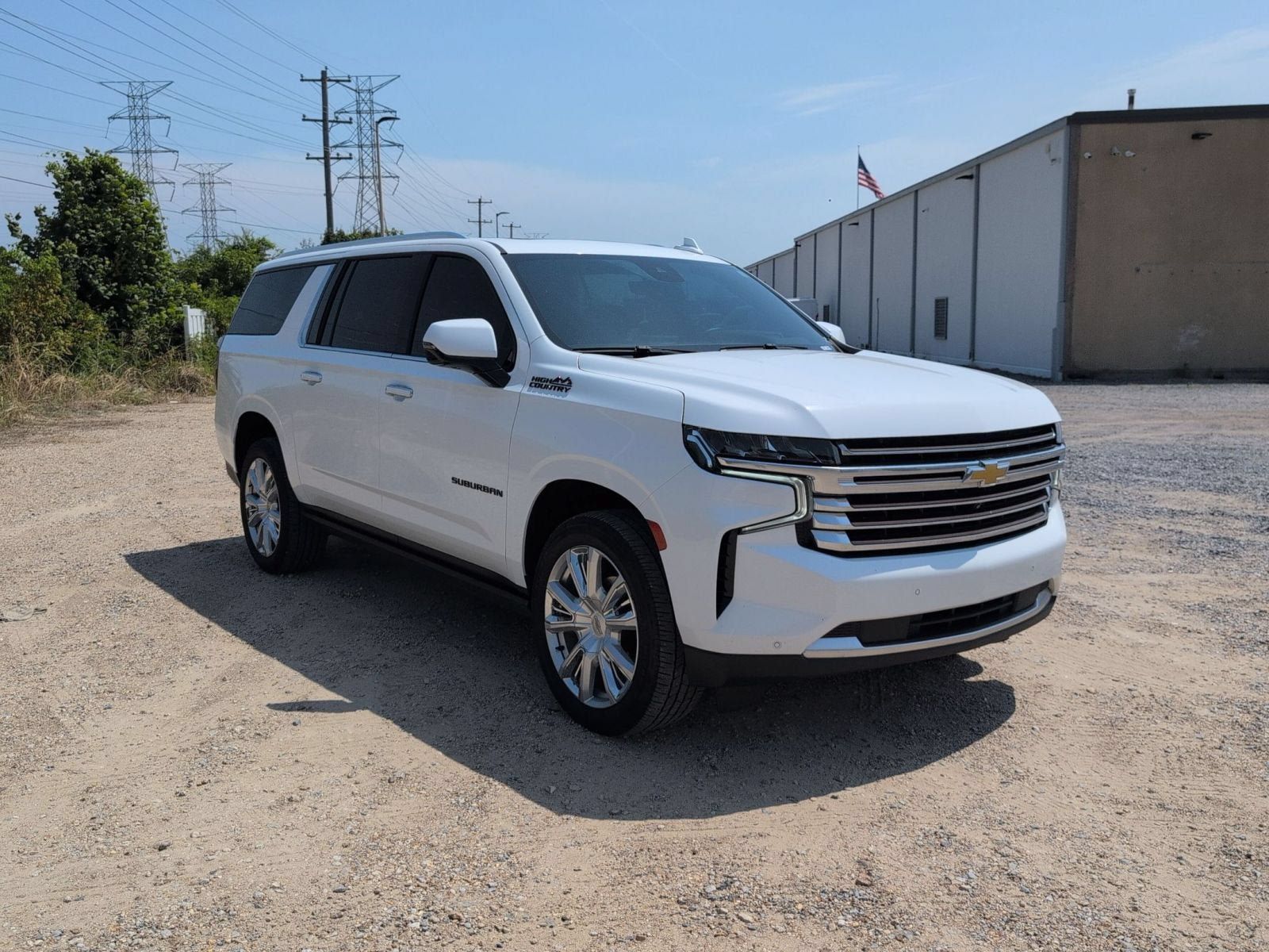 Used 2024 Chevrolet Suburban High Country AWD/4WD image 8