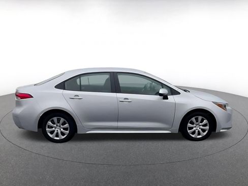 Used 2025 Toyota Corolla LE image 14