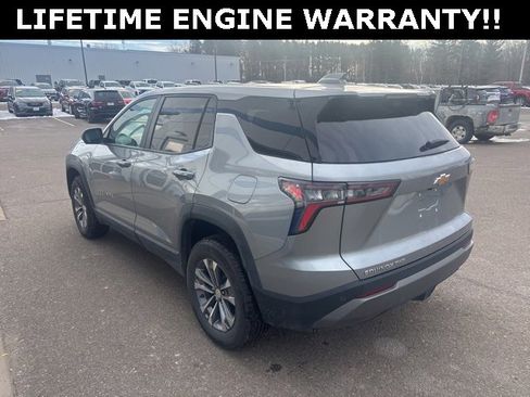 Used 2025 Chevrolet Equinox LT w/ Safety and Technology Package image 5