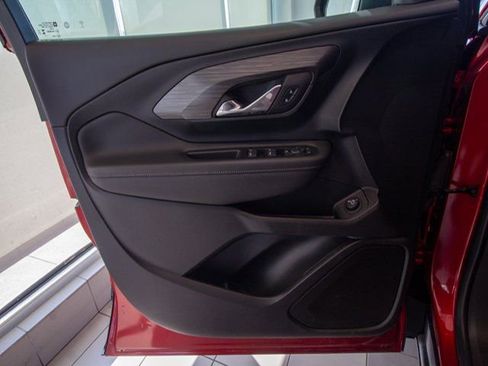 Certified 2023 GMC Terrain SLE w/ Driver Convenience Package image 8