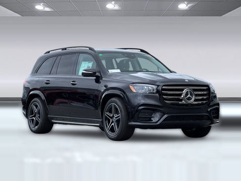 Used 2026 Mercedes-Benz GLS 450 4MATIC image 6