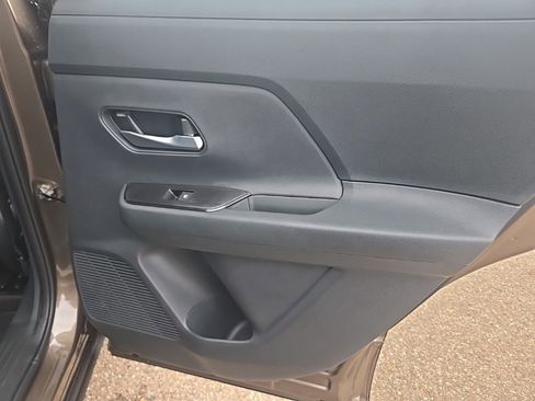 New 2026 Nissan Kicks SV image 27