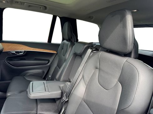 Certified 2023 Volvo XC90 B5 Plus w/ Protection Package Premier AWD/4WD image 24