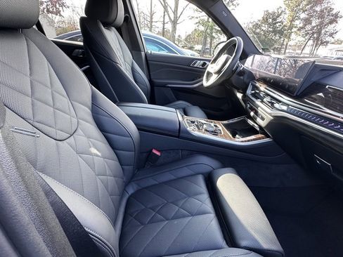 Used 2026 BMW X5 xDrive40i w/ M Sport Package image 4