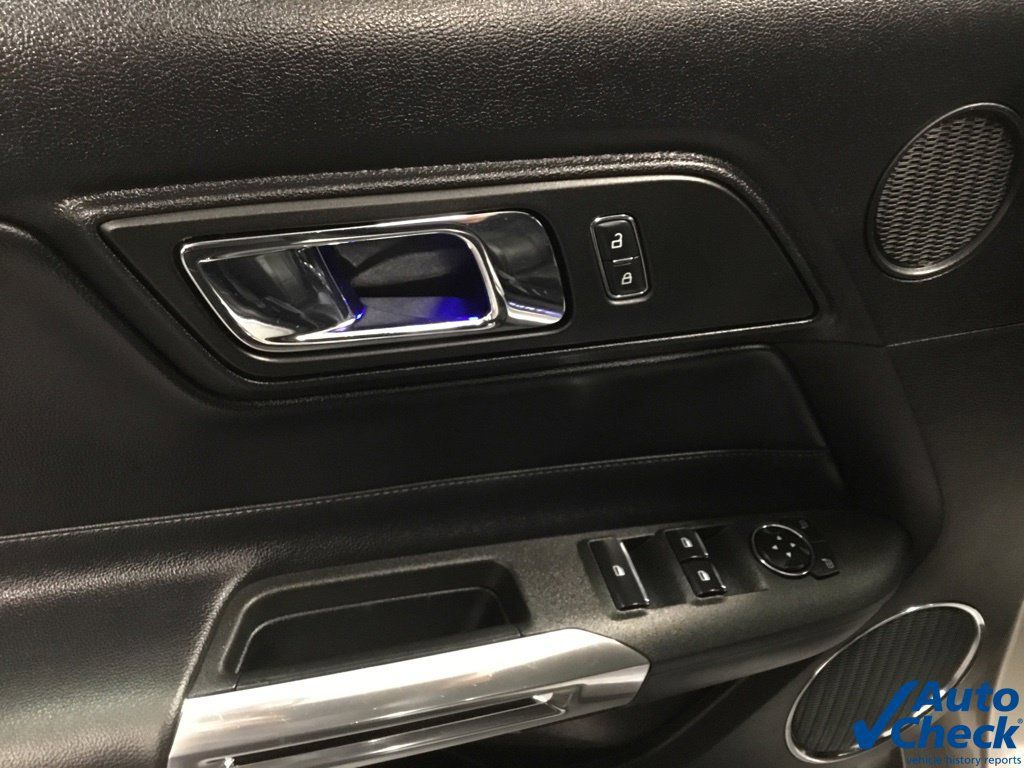 Used 2016 Ford Mustang Premium RWD image 30