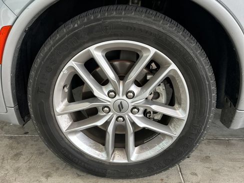 Used 2024 Dodge Durango GT RWD image 3