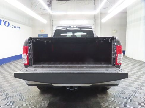 Used 2024 RAM 2500 Big Horn AWD/4WD image 39