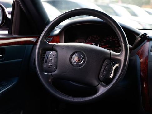 Used 2006 Cadillac DTS FWD image 33