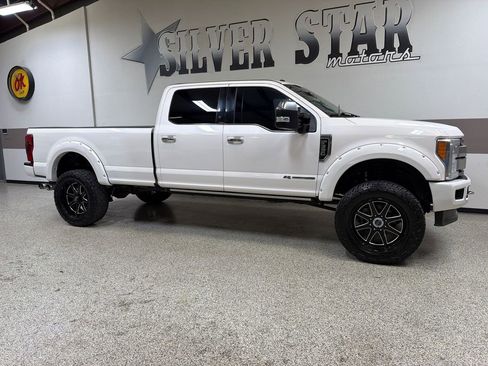 Used 2018 Ford F350 Platinum w/ Platinum Ultimate Package AWD/4WD image 33