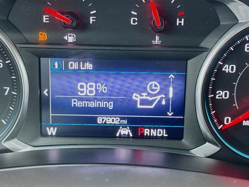 Used 2020 Chevrolet Equinox LT image 8