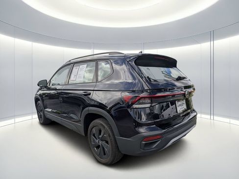 Used 2025 Volkswagen Taos S FWD image 6