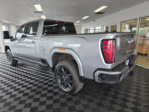 Used 2024 GMC Sierra 2500 AT4 w/ AT4 Premium Plus Package image 5