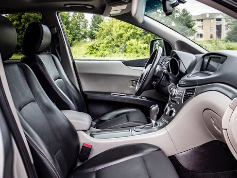 Used 2011 Subaru Tribeca Limited w/ PWR Moonroof & Navigation Pkg image 22