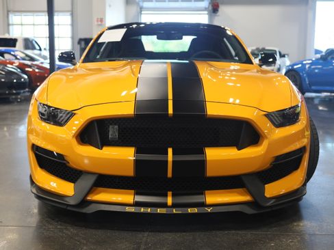 Used 2018 Ford Mustang Shelby GT350 w/ Electronics Package RWD image 2