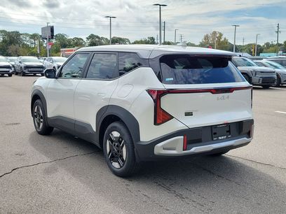 New 2027 Kia Seltos LX