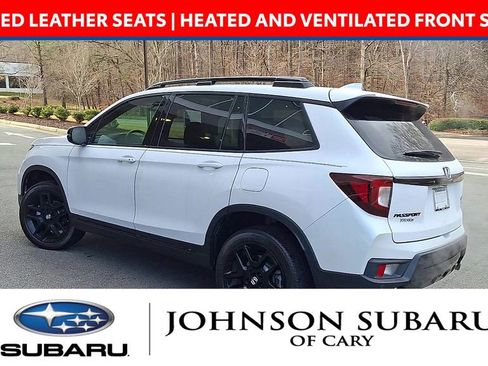 Used 2025 Honda Passport Black Edition image 7