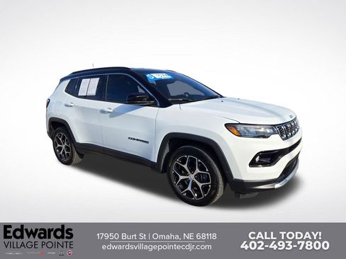 Used 2024 Jeep Compass Limited image 1