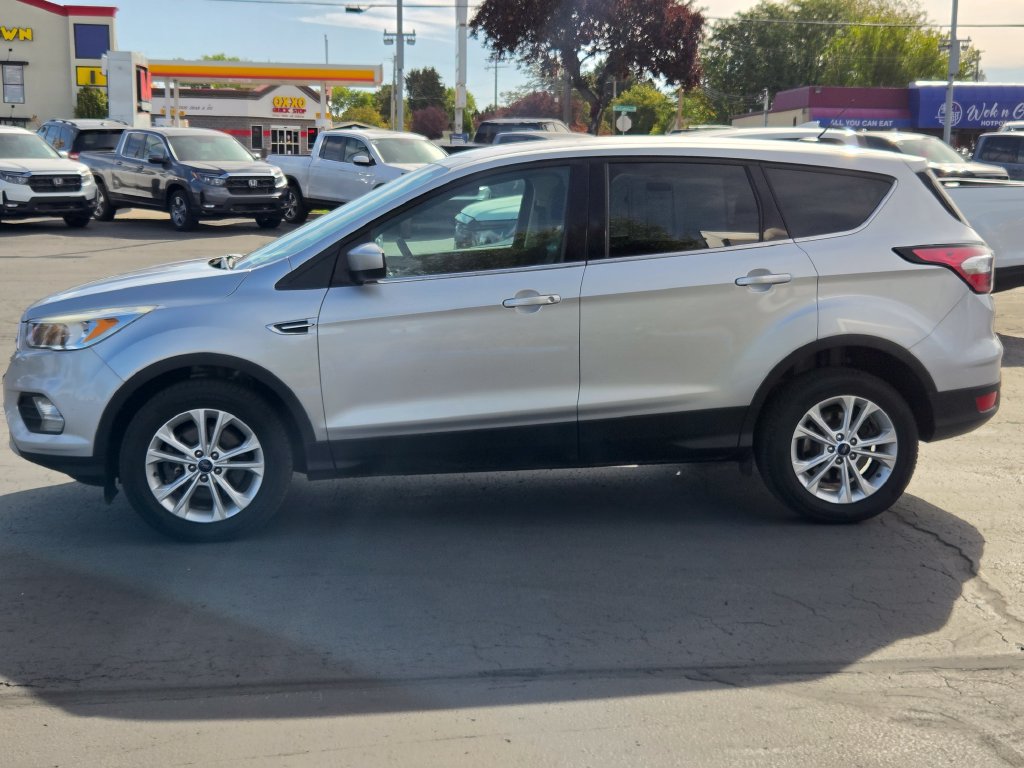 Used 2017 Ford Escape SE AWD/4WD image 6