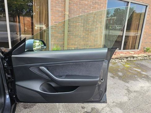 Used 2021 Tesla Model 3 RWD image 57